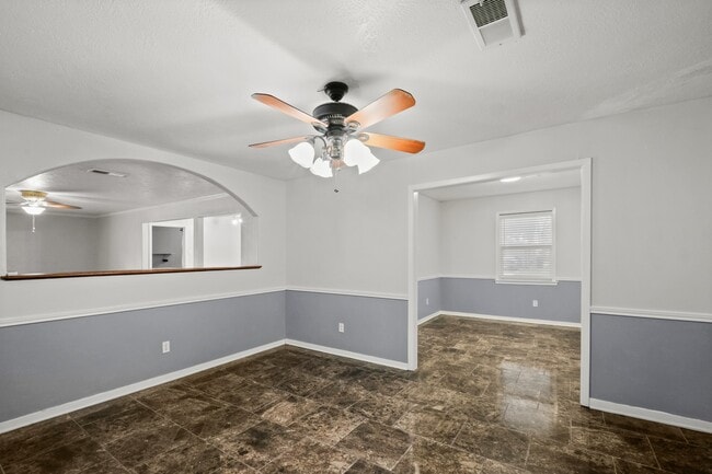 Photo - 1905 Zapp Ln