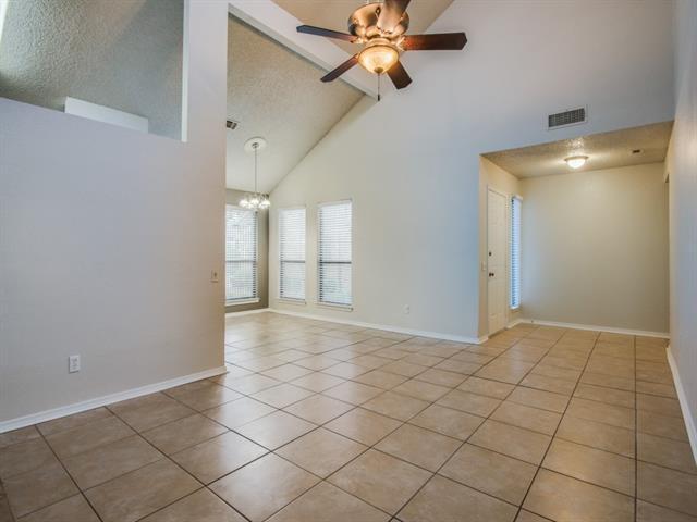 Photo - 1713 Sonnet Dr