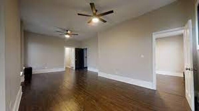 Photo - Grand Ave. Property Unidad 1624 Grand, #3