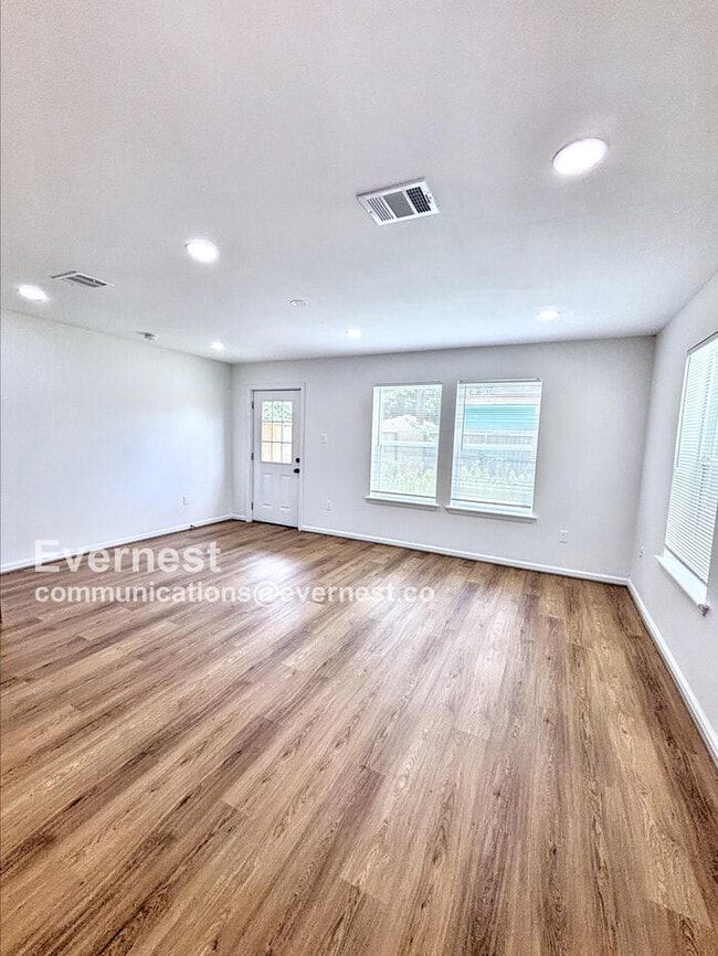 Photo - 9913 Porto Rico Rd