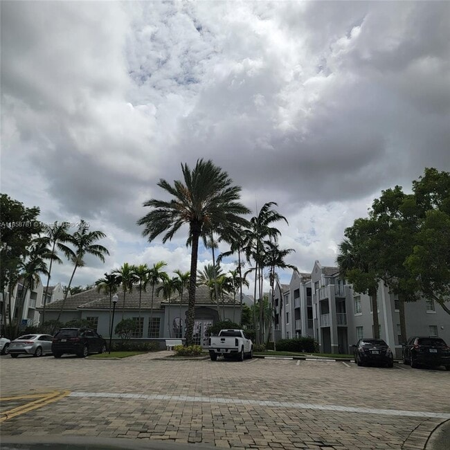 Photo - 711 SW 111th Way Unit 301-7