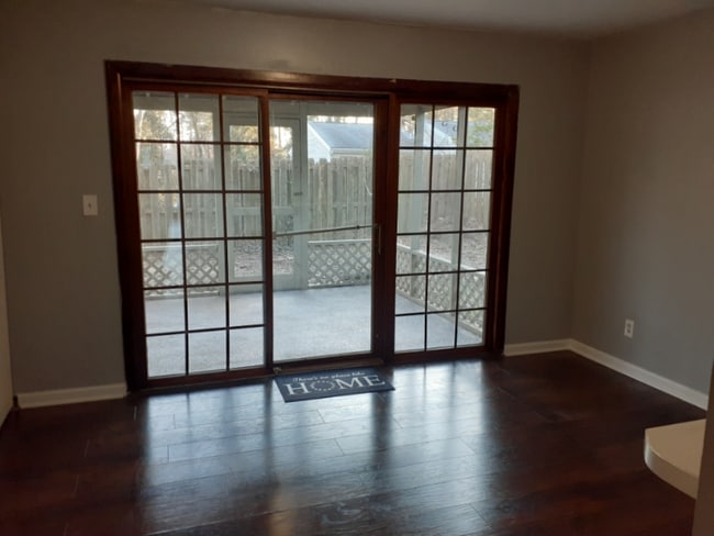 Photo - 170 Governors Dr