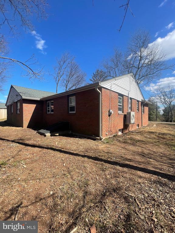 Photo - 227 Fairhill Rd
