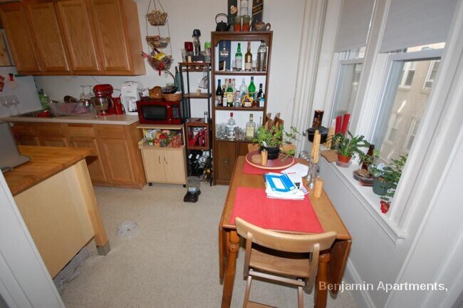 Photo - 1163 Boylston St Unidad 10