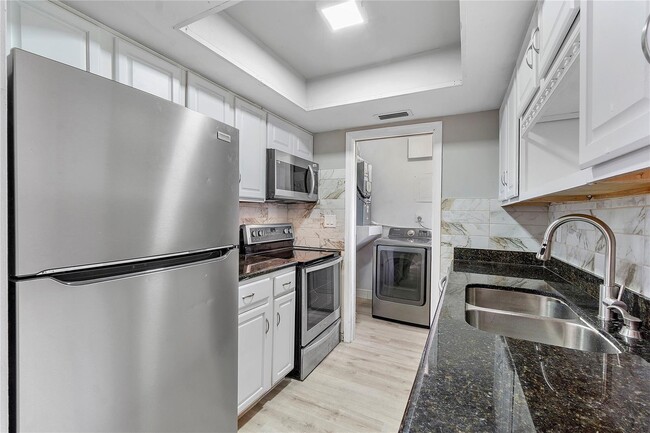 Photo - 5715 NW 72nd Ave