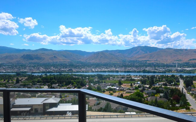 Photo - 466 Lower Daniels Dr