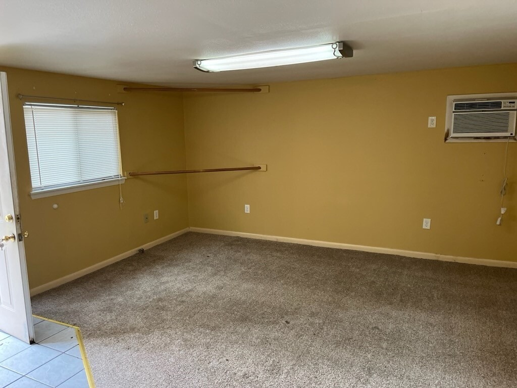 Photo - 2500 Pennington St