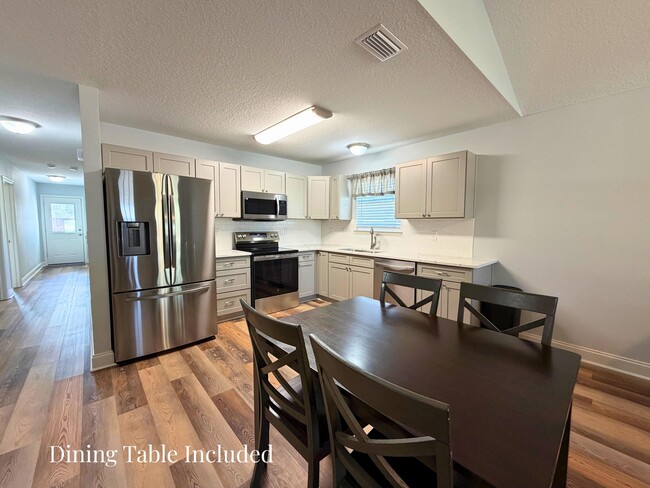 Photo - 4626 Dove Way