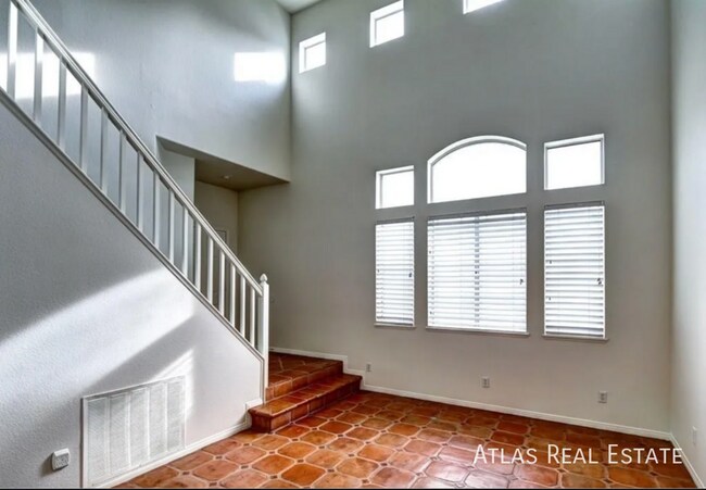 Photo - 2213 Warm Walnut Dr