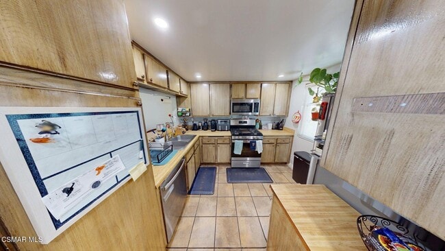 Photo - 3075 Kelp Ln