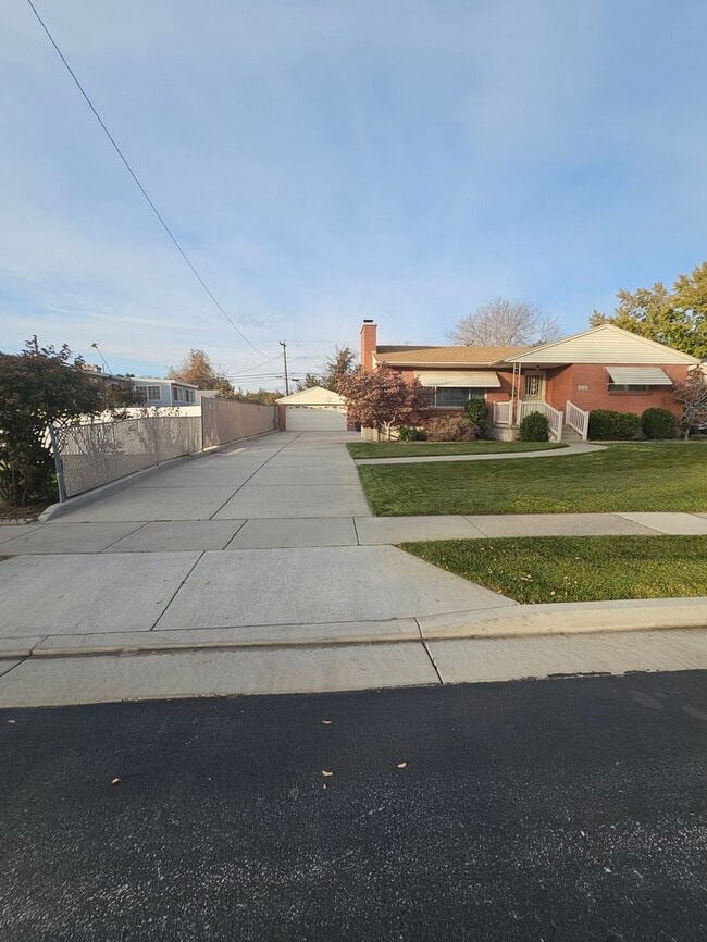 Photo - 4 bed 2 bath Home in Murray