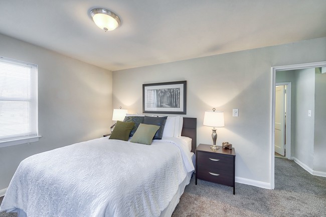 Maplewood Apartments