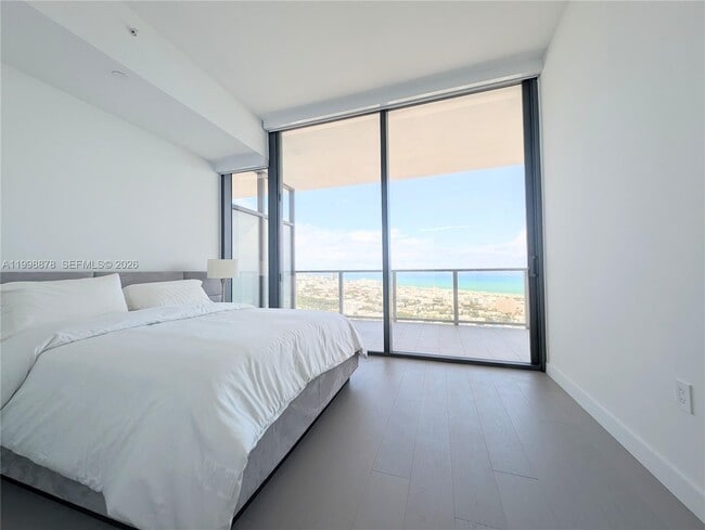 Building Photo - 500 Alton Rd Unit 3905