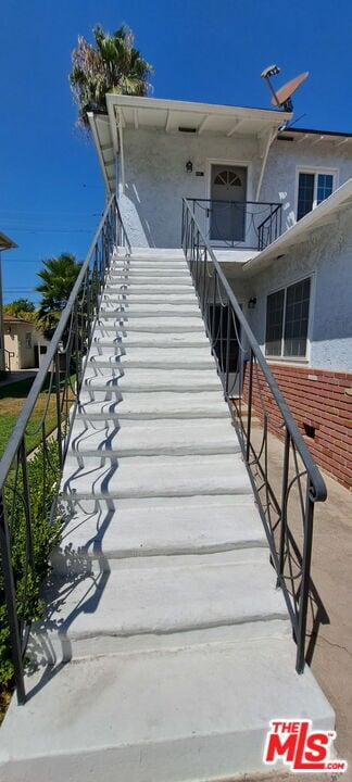 Photo - 1935 N Hollywood Way Unit C