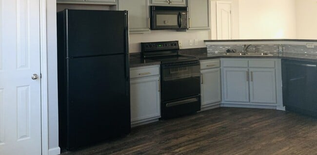 Photo - 333 Arapaho Dr