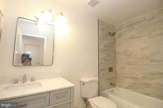 Photo - 19 Francis Ct