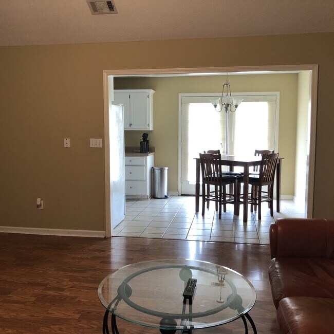 Photo - 112 Eagle Pt Lp