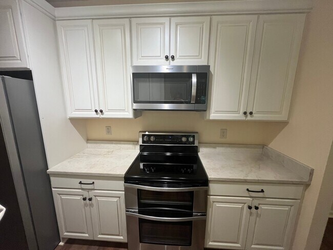 400 Vista Lake Dr Unidad 208
