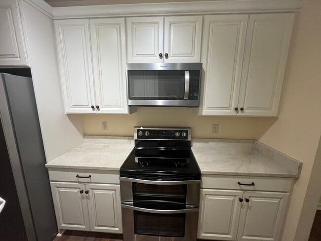 Photo - 400 Vista Lake Dr Unit 208