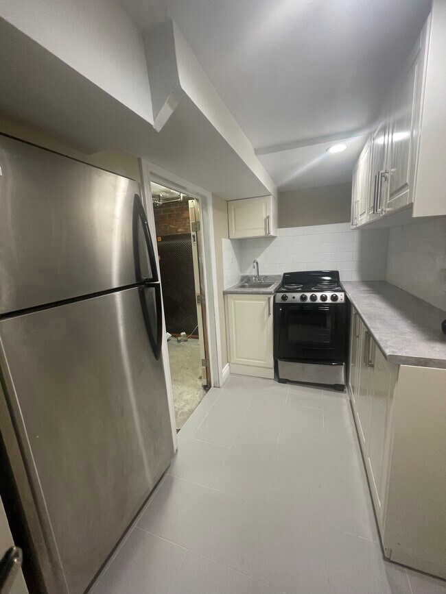 Building Photo - Cozy 1 Bedroom Unit B