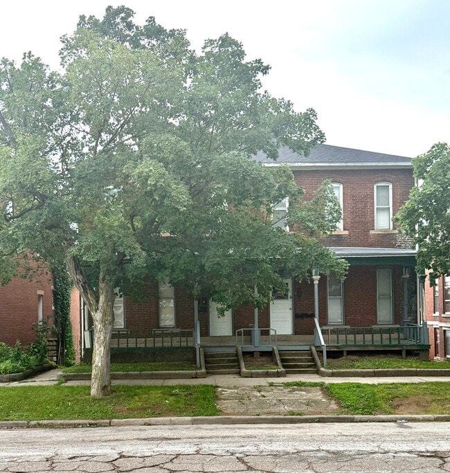 Photo - 822 Avenue F