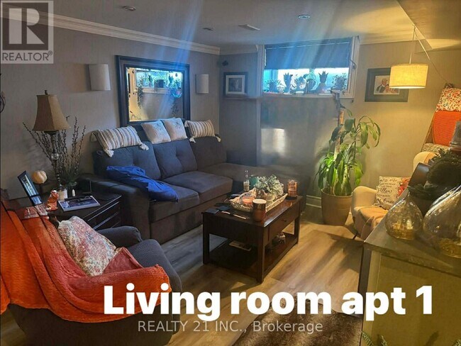 Photo - 817 Sanok Dr