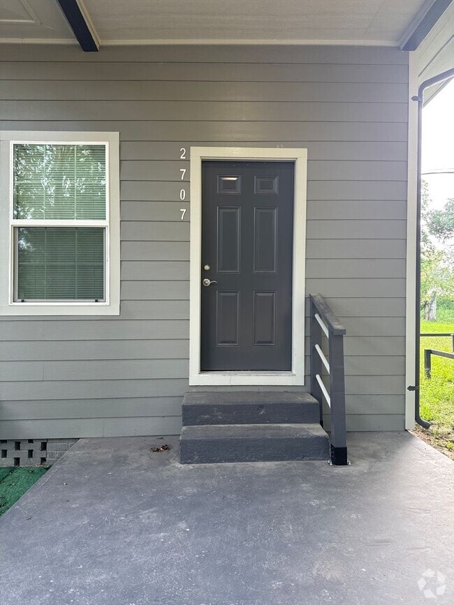 Building Photo - One bedroom in Monroe! Rental