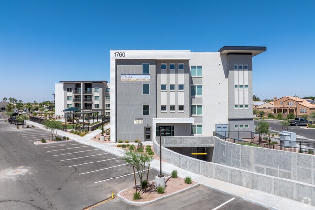 Photo - The Falls at Crismon Commons