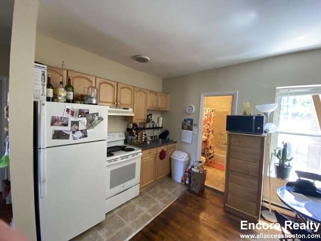 Photo - 886 Huntington Ave Unit 7