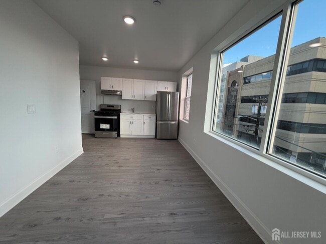 Building Photo - 103 Bayard St Unit 16