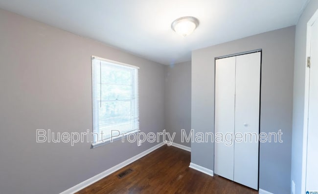 Photo - 2242 3rd Ave S