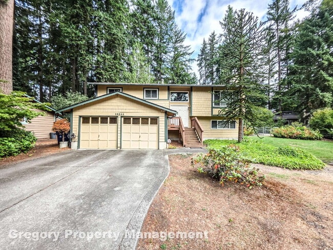 Photo - !! $3500 for 18 month lease !!
Private La...