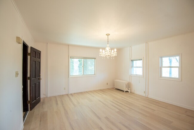 Photo - 82-1 New St Unit 1