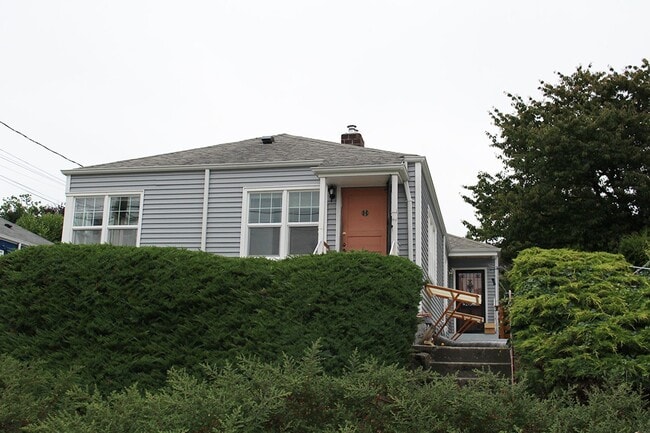 RENOVATED BALLARD 3 BED, 2 BATH DUPLEX UNI... - RENOVATED BALLARD 3 BED, 2 BATH DUPLEX UNI... House
