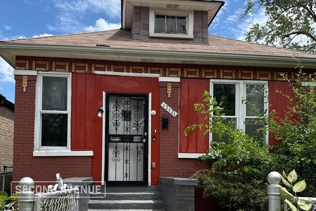 Building Photo - 12121 S State St Rental