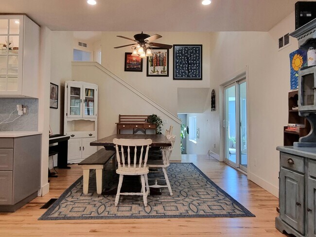 Photo - 205 Princeton Rd