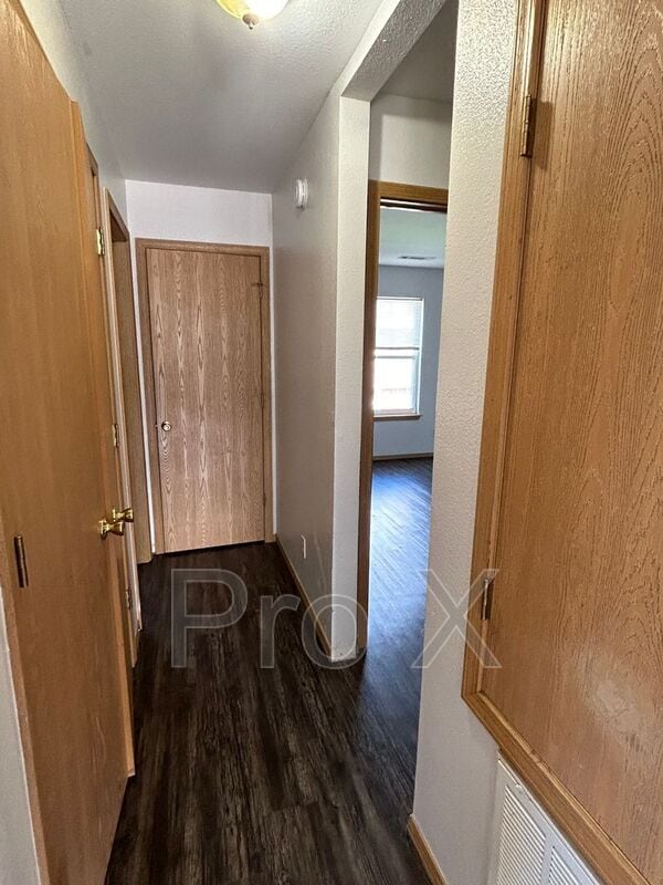 Photo - 316 Erin Pl