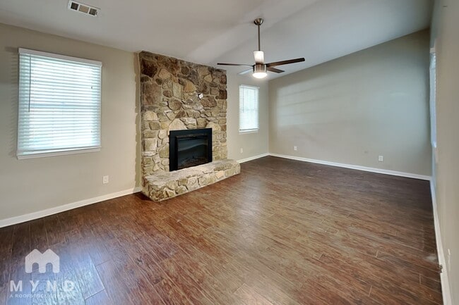 Photo - 3295 Redona Dr