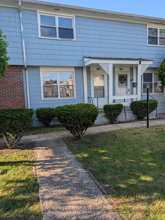 Building Photo - 66 Clinton Ave Unit 66