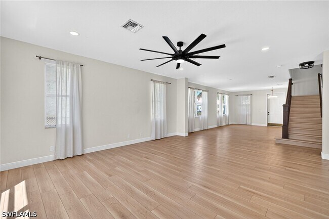 Photo - 9734 Silvercreek Ct