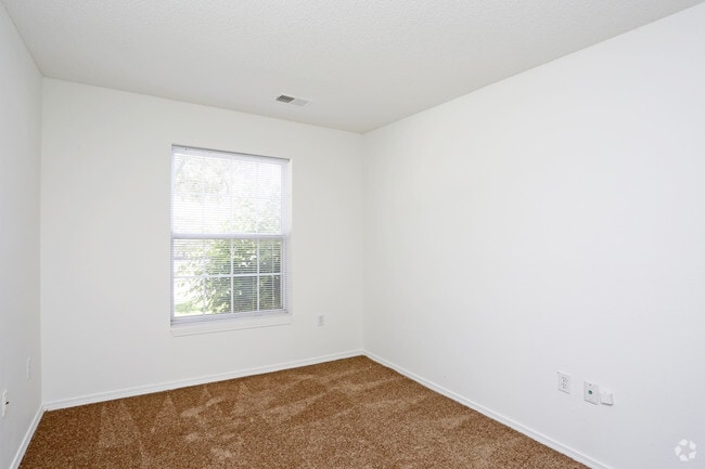 2BR, 1BA - 762 SF - Bedroom