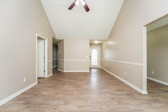 Photo - 4943 Bryant Dr