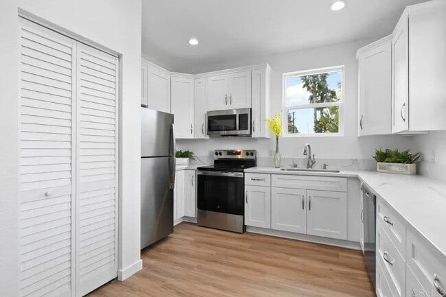 Photo - 4057 Bernice Dr