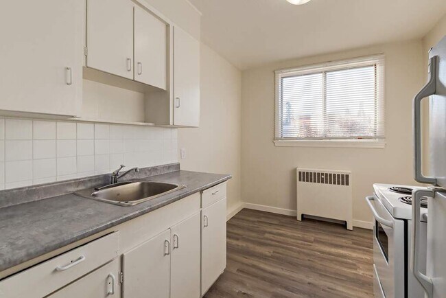 Photo - Sherbrooke Manor