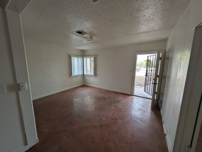 Photo - pm0385 Apartment Unit 1-A
