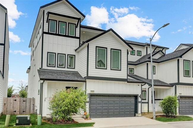 8926 Covenant Pl