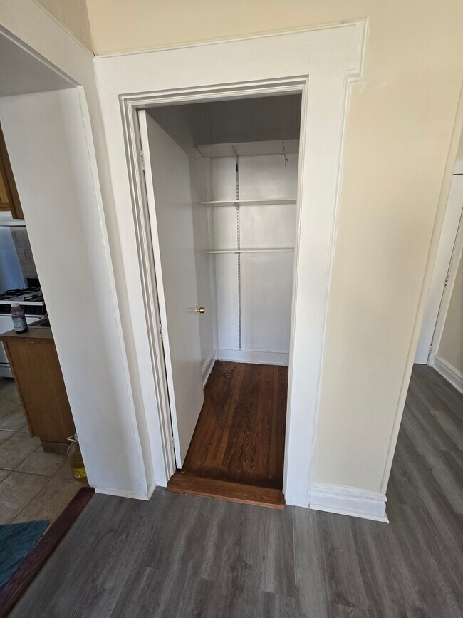 Photo - 526 S 15th St