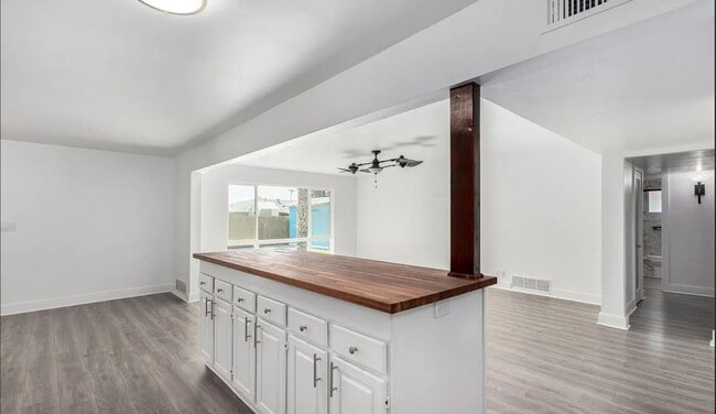 Photo - 2009 N 68th St