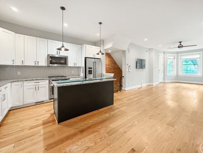 Building Photo - 122 Bryant St NW Rental