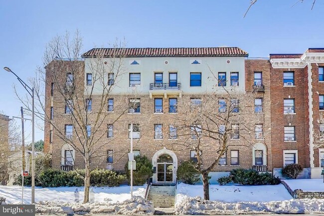 3600 Connecticut Ave NW Unit 405